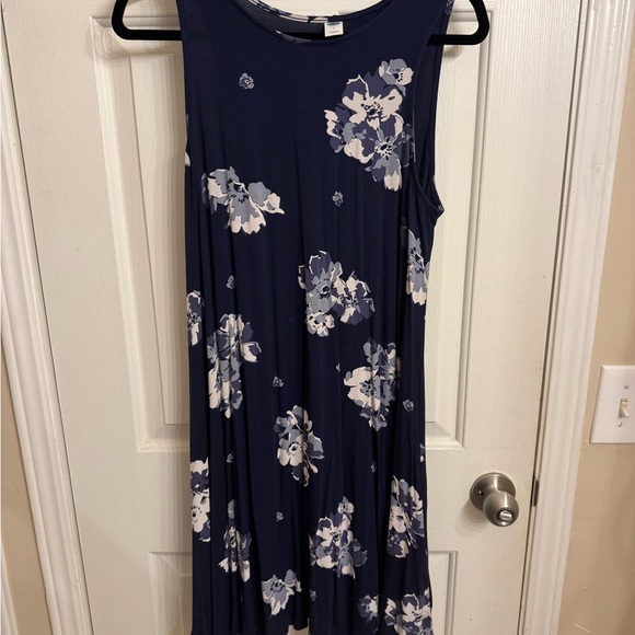 Old Navy Dresses & Skirts - Old Navy Navy Blue Floral Midi Dress